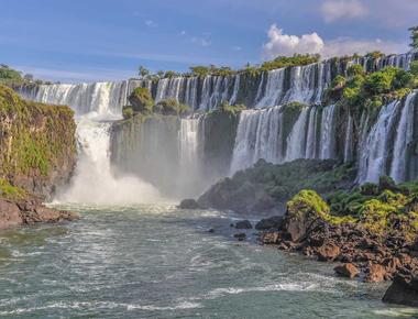 Day Trips from Buenos Aires to Uruguay-Exploring Across the River
