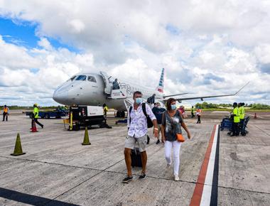 Is Belize a Good Vacation Spot? Pros &amp; Cons for Travelers